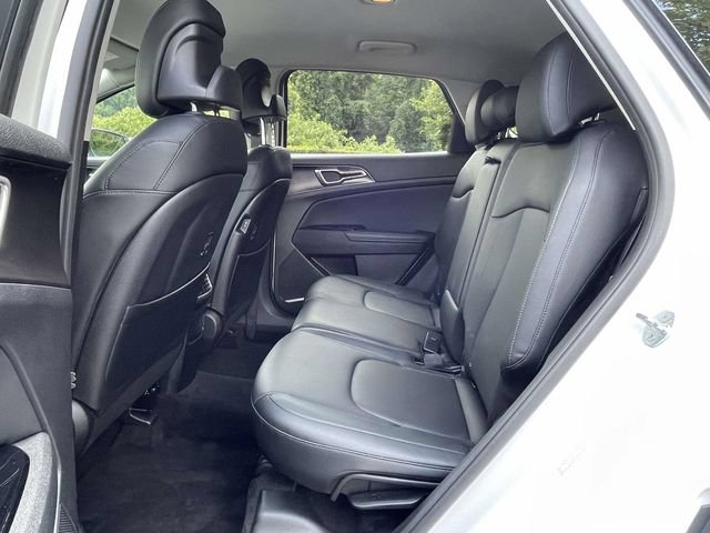 Used 2023 Kia Sportage EX FWD image 27