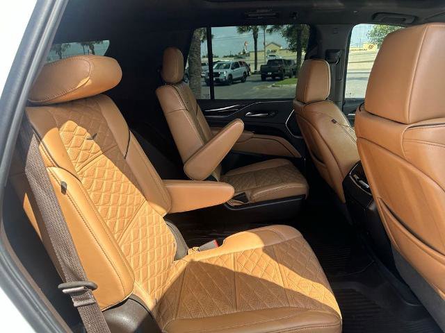 Used 2021 Cadillac Escalade Premium Luxury w/ Driver Assist Tech Package image 21