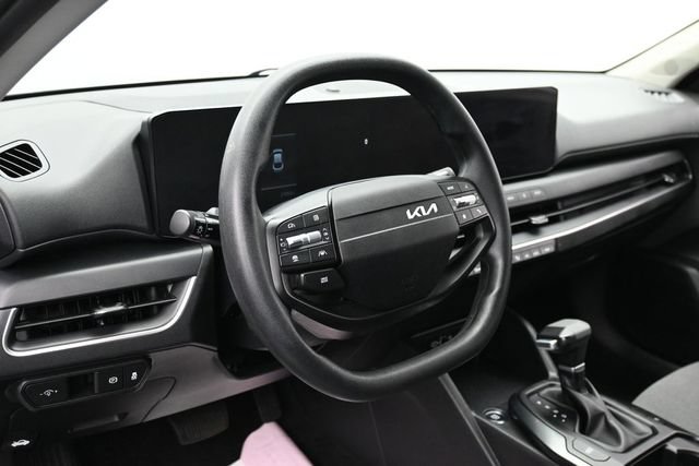 Used 2025 Kia K4 FWD image 14