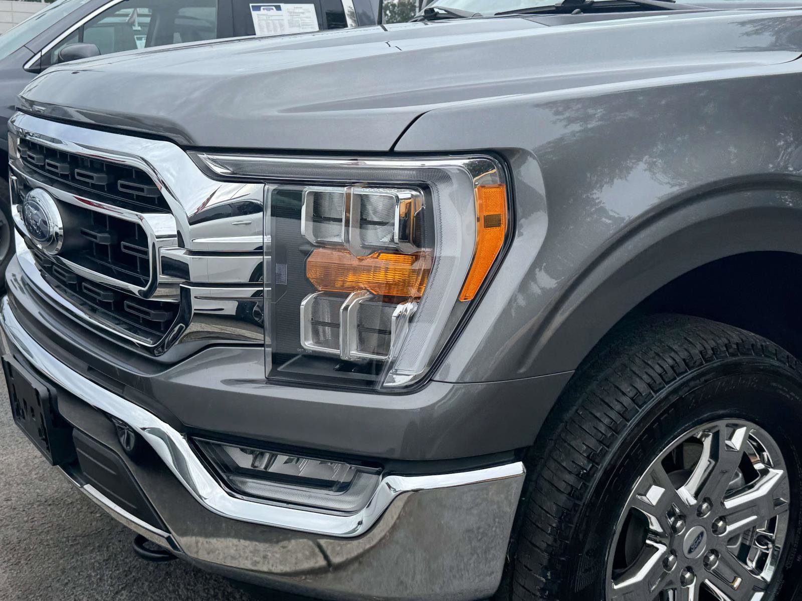 Certified 2022 Ford F150 XLT w/ Equipment Group 302A High image 4