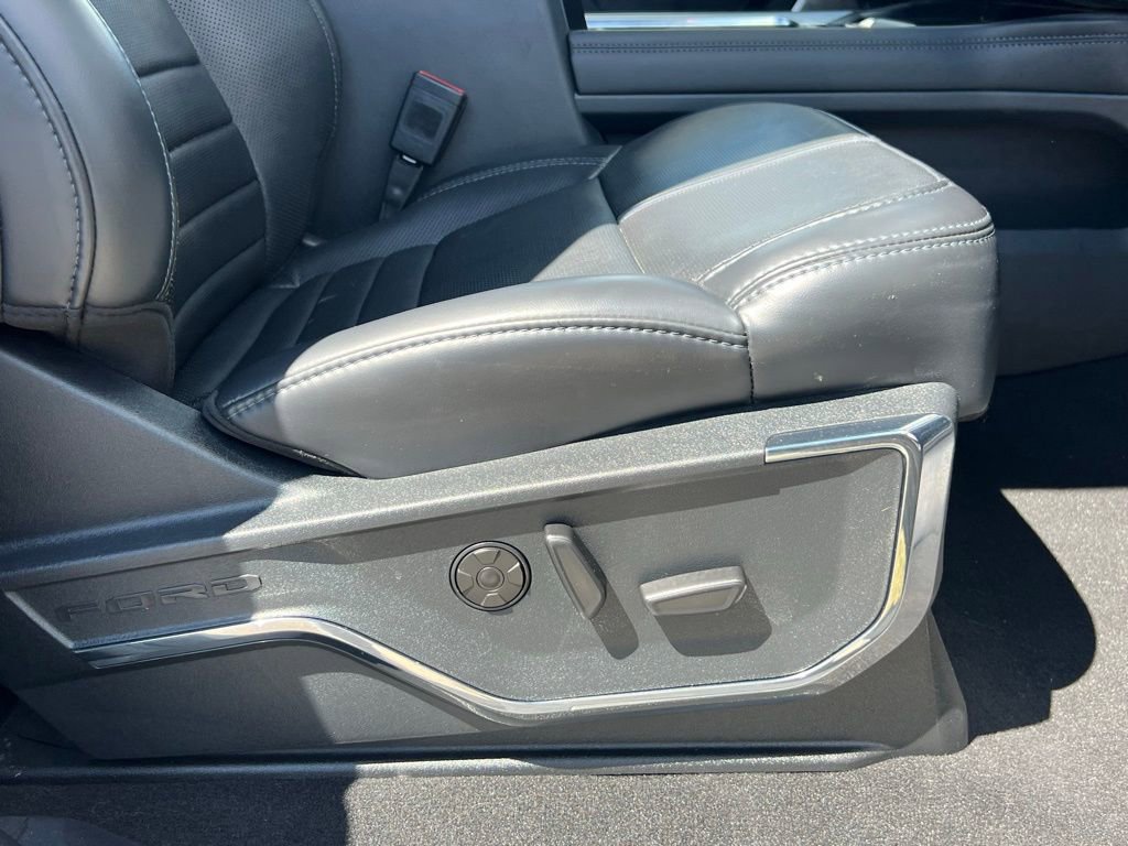 Certified 2025 Ford F350 Platinum AWD/4WD image 16