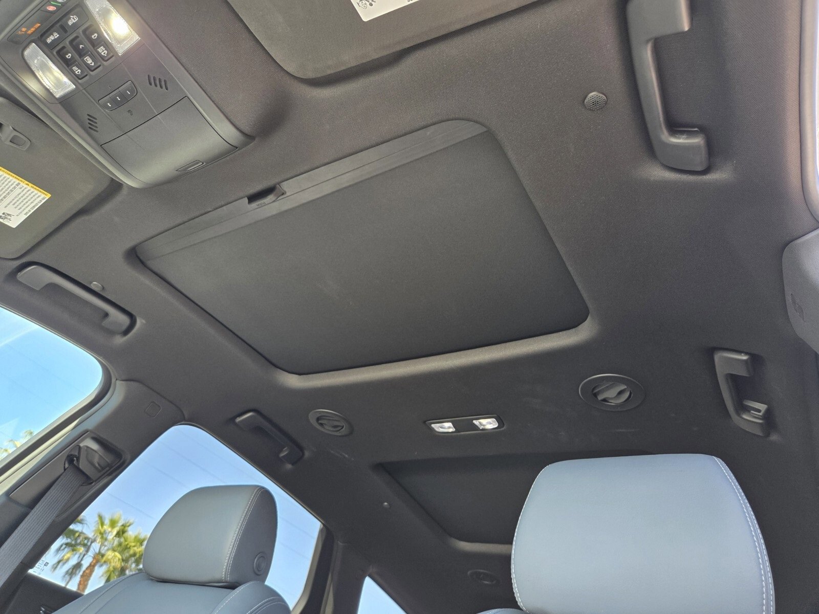 Used 2022 Buick Enclave Premium w/ Experience Buick Package image 11