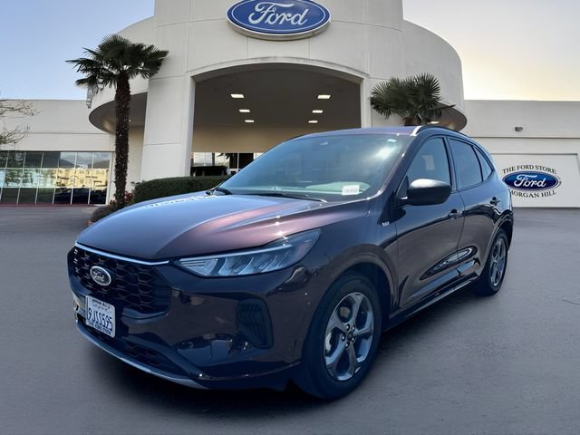 Certified 2023 Ford Escape ST-Line w/ Tech Pack #1 FWD image 2