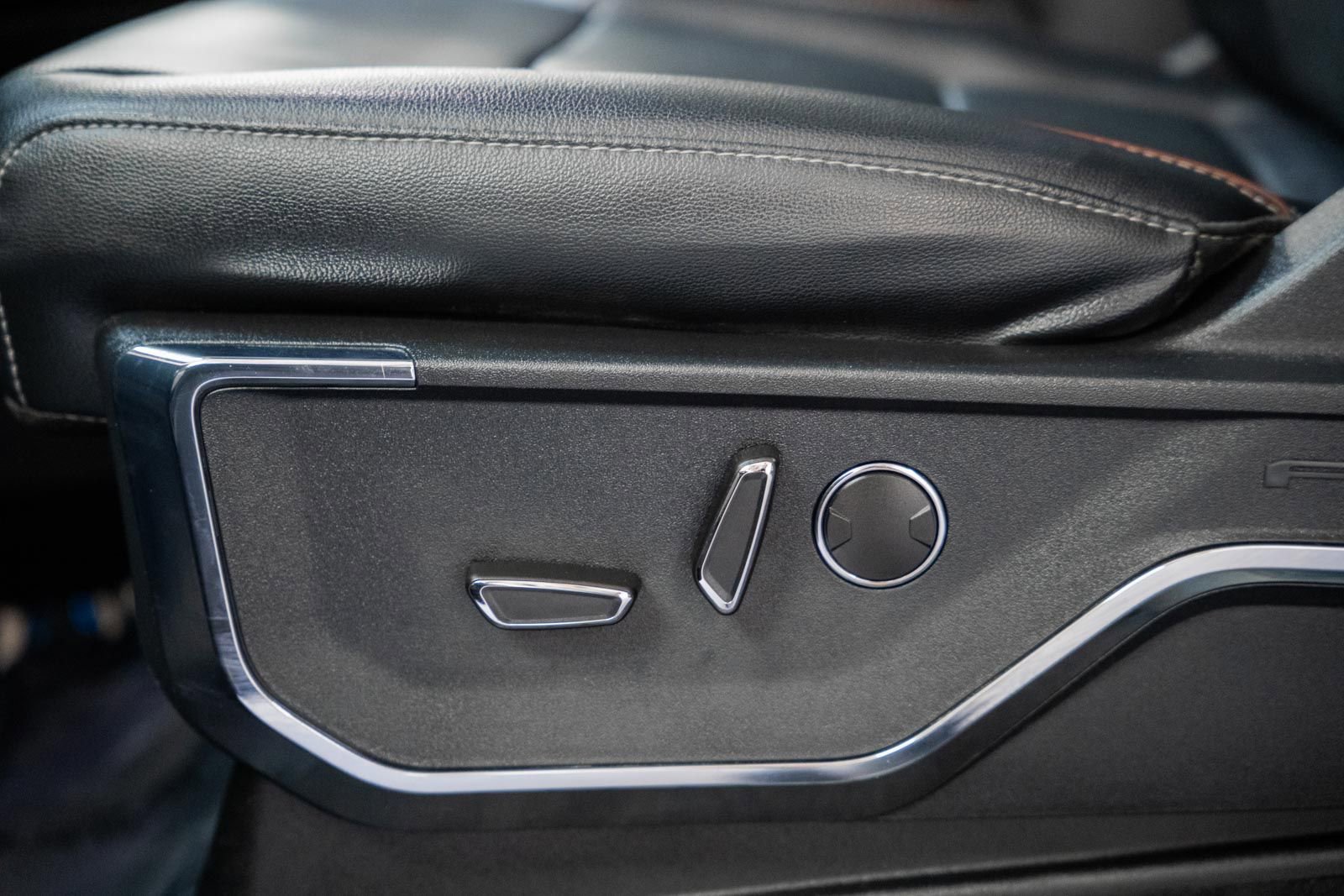 Certified 2023 Ford F150 Lariat w/ Equipment Group 502A High image 47