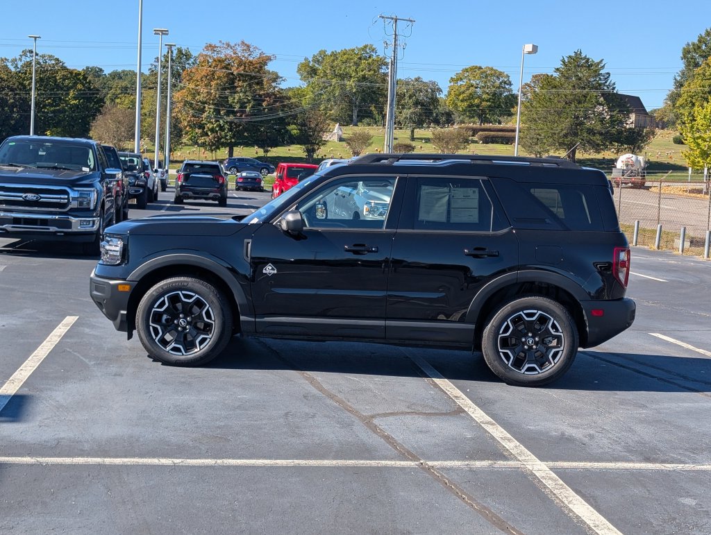 Certified 2025 Ford Bronco Sport Outer Banks w/ Outer Banks Tech Package+ AWD/4WD image 5