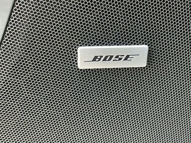 Used 2021 Chevrolet Suburban Premier w/ Premium Package image 15