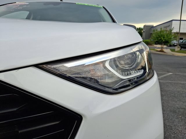 Certified 2022 Ford Edge SE w/ Black Appearance Package AWD/4WD image 9