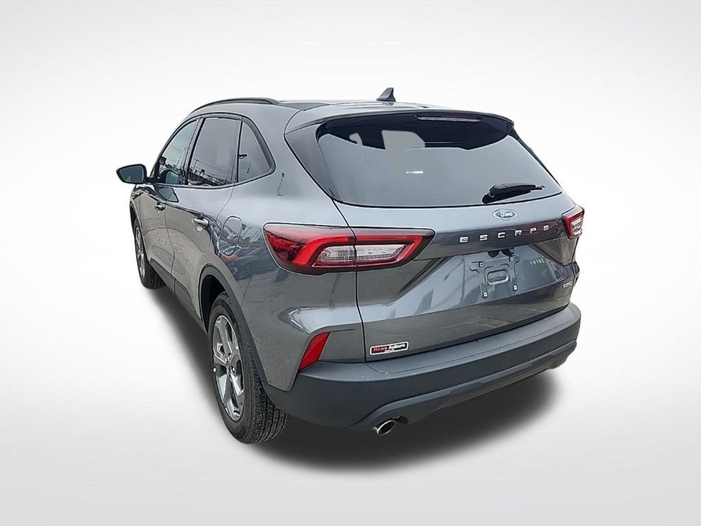 Certified 2025 Ford Escape ST-Line AWD/4WD image 5