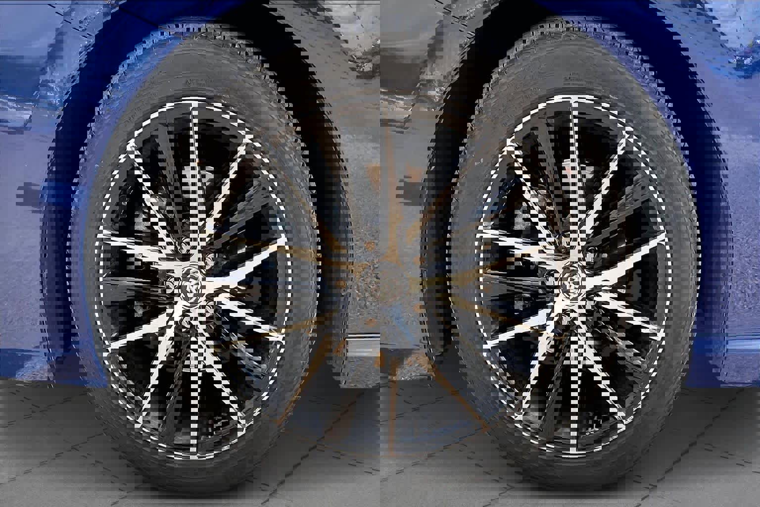 Used 2024 Toyota Camry SE image 10