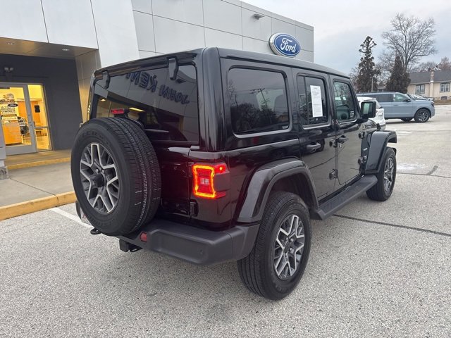 Used 2024 Jeep Wrangler Sahara w/ Safety Group image 5