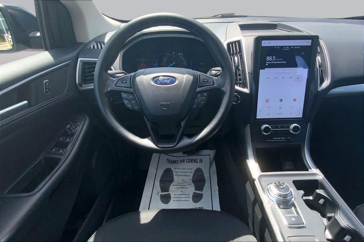 Certified 2022 Ford Edge SE w/ Black Appearance Package AWD/4WD image 6