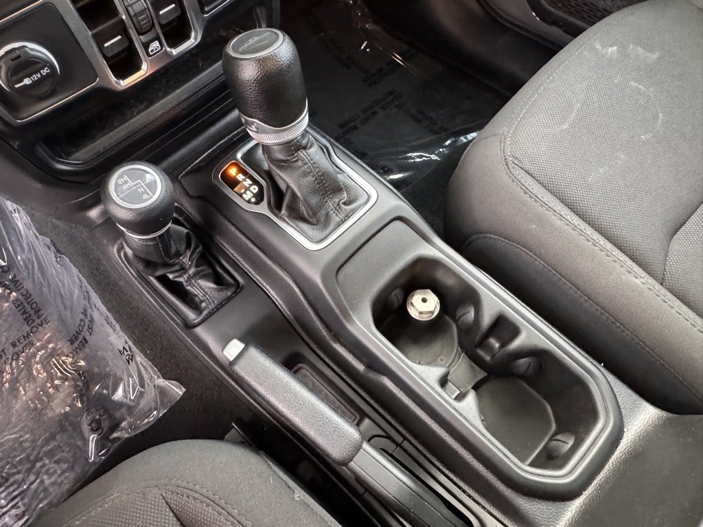 Used 2023 Jeep Gladiator Willys image 24