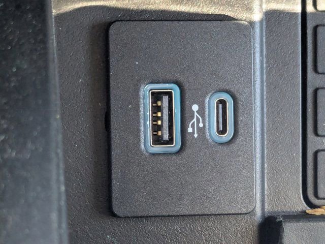 Certified 2022 Ford Expedition XLT image 23