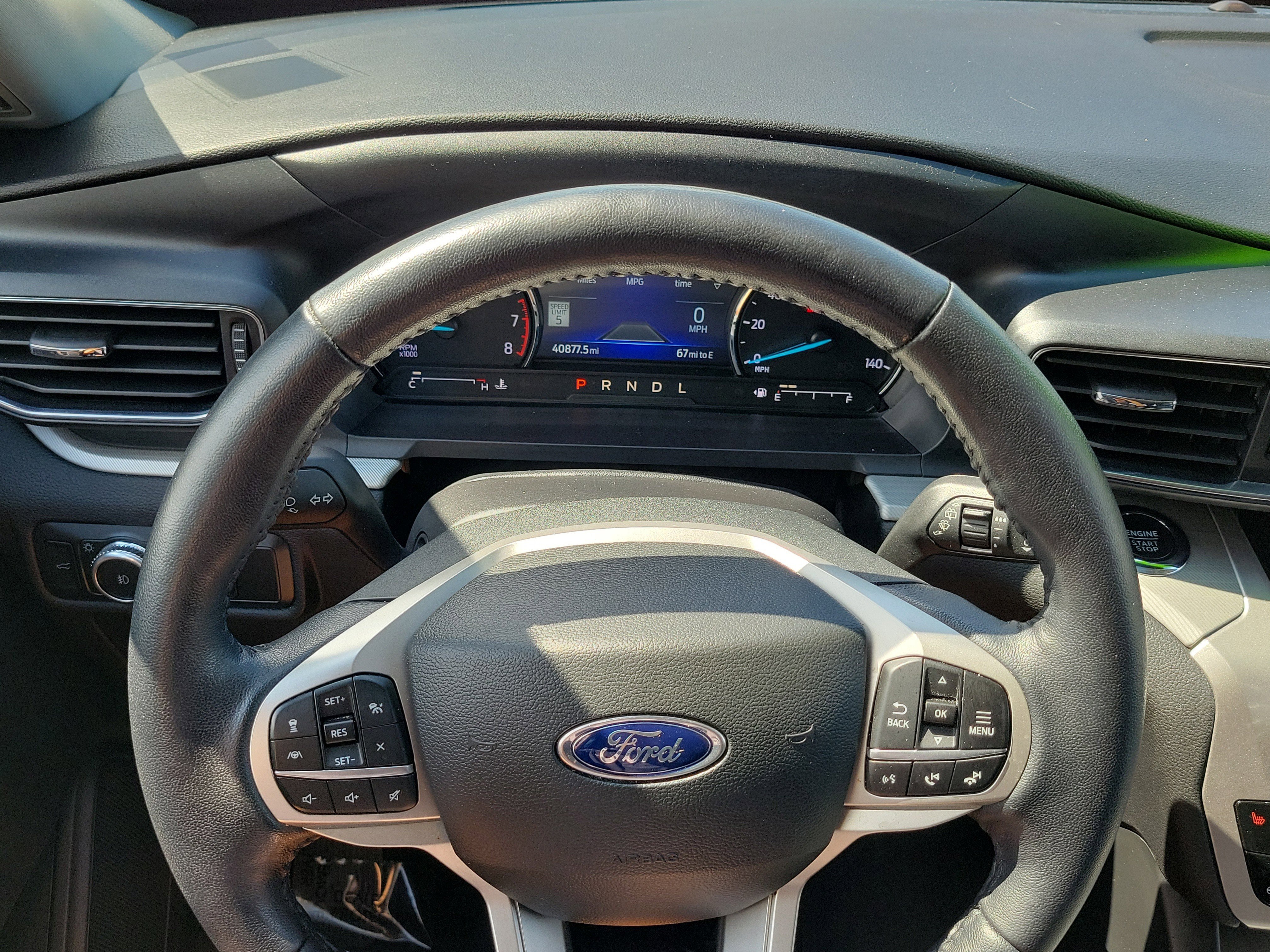 Certified 2022 Ford Explorer XLT w/ Equipment Group 202A RWD image 24