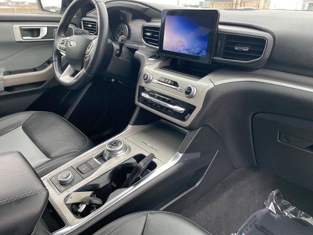 Certified 2022 Ford Explorer XLT w/ Equipment Group 202A image 38