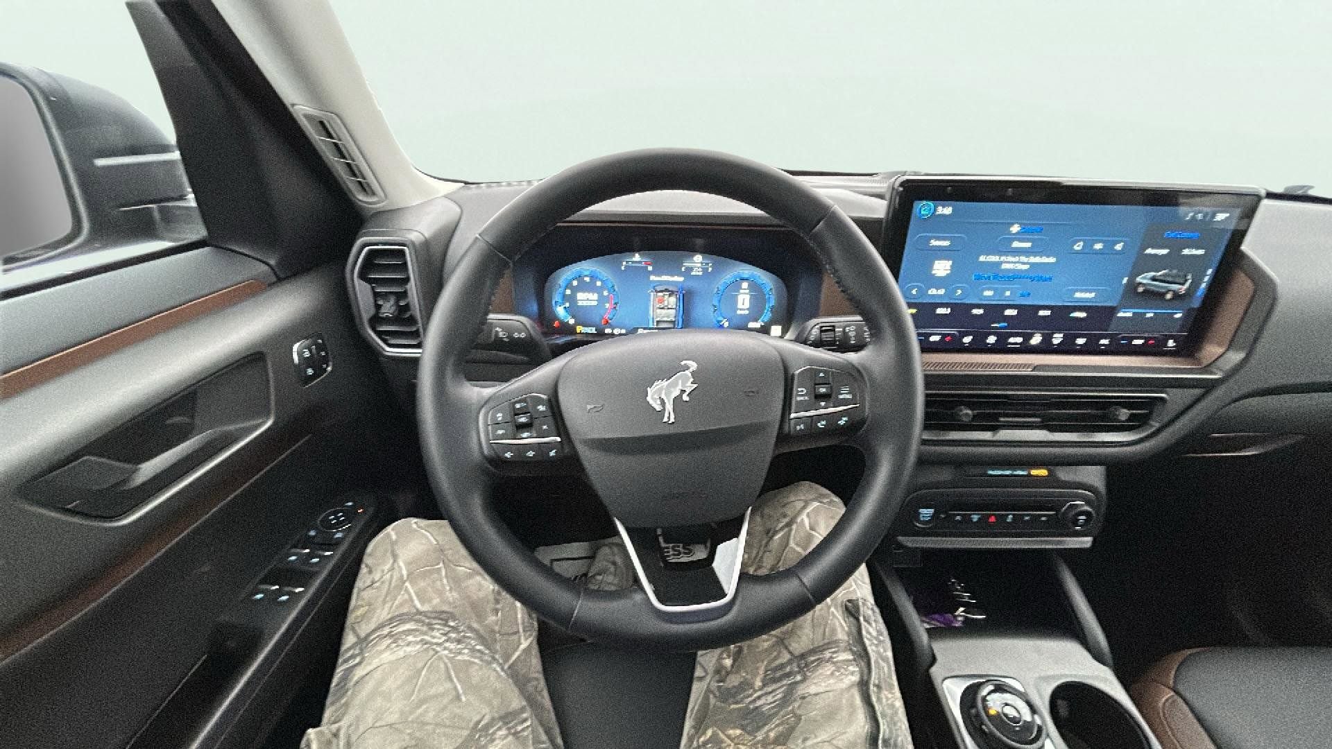 Certified 2025 Ford Bronco Sport Outer Banks w/ Outer Banks Tech Package+ image 14