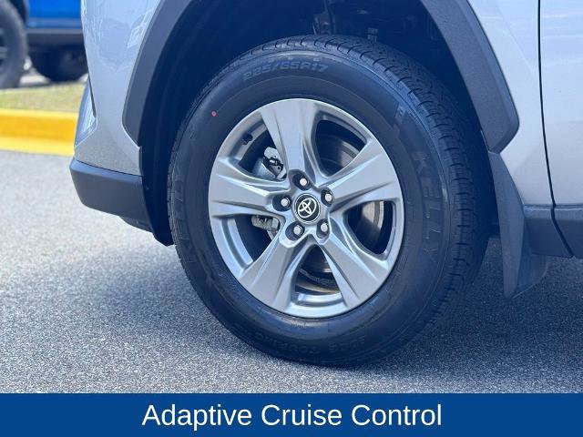 Used 2024 Toyota RAV4 XLE FWD image 5