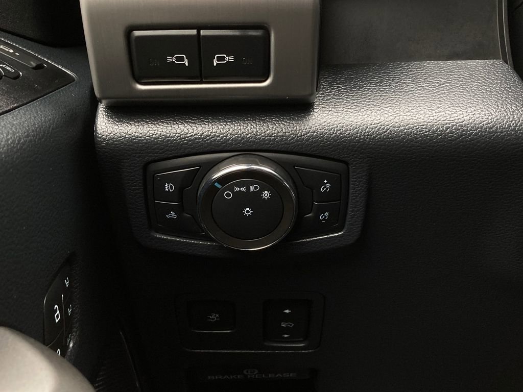 Certified 2022 Ford F350 Platinum w/ Tremor Off-Road Package image 29