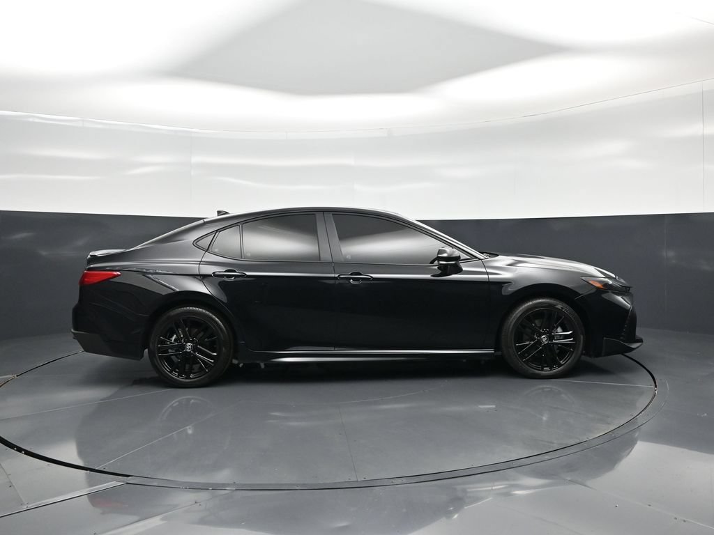 Used 2026 Toyota Camry SE FWD image 26