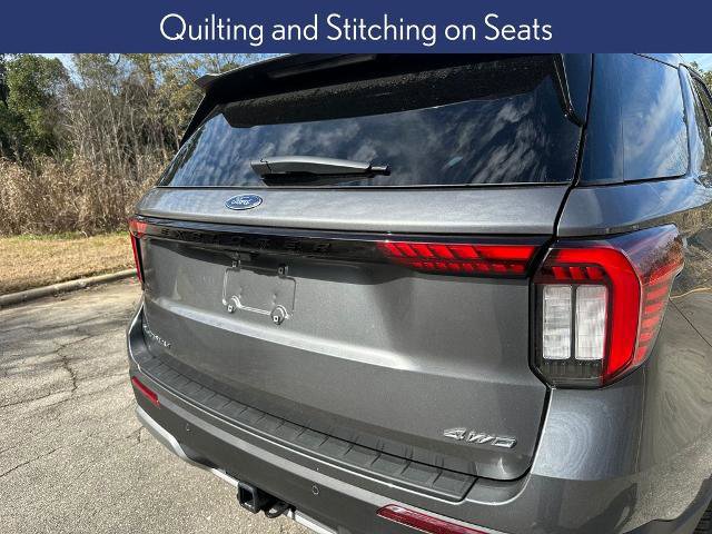 Certified 2026 Ford Explorer Platinum w/ LUX Leather Package AWD/4WD image 17