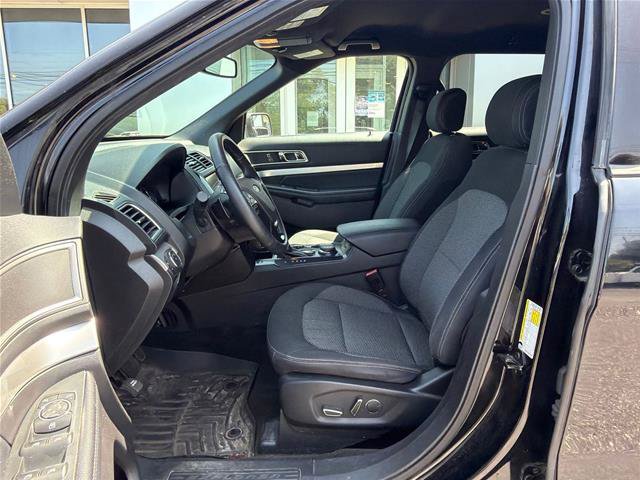 Certified 2017 Ford Explorer XLT AWD/4WD image 9