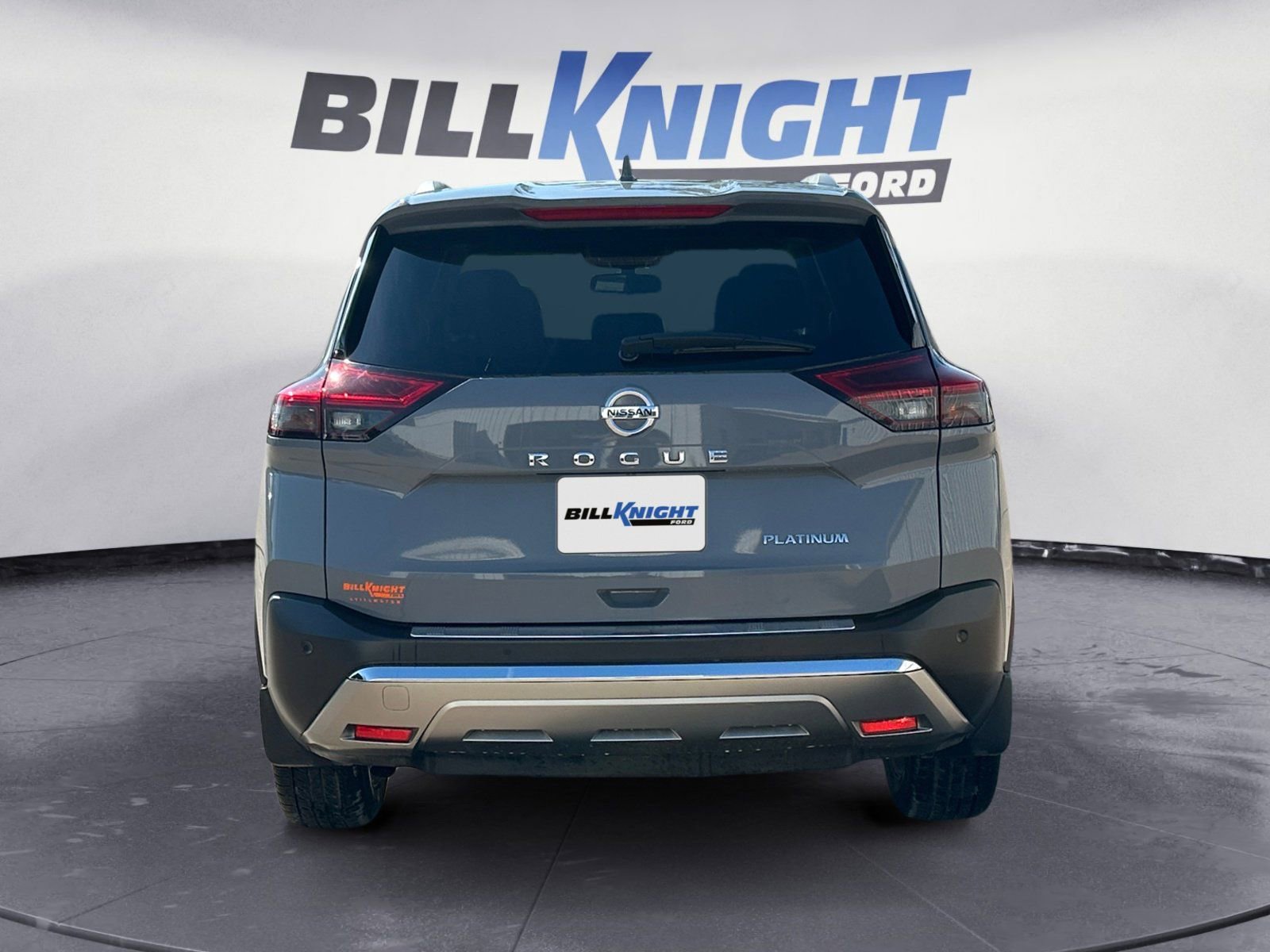 Used 2021 Nissan Rogue Platinum image 4