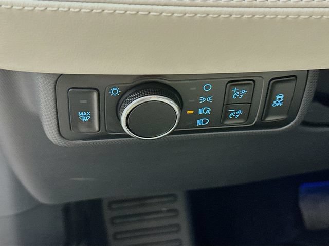Certified 2025 Ford Mustang Mach-E Premium AWD/4WD image 16