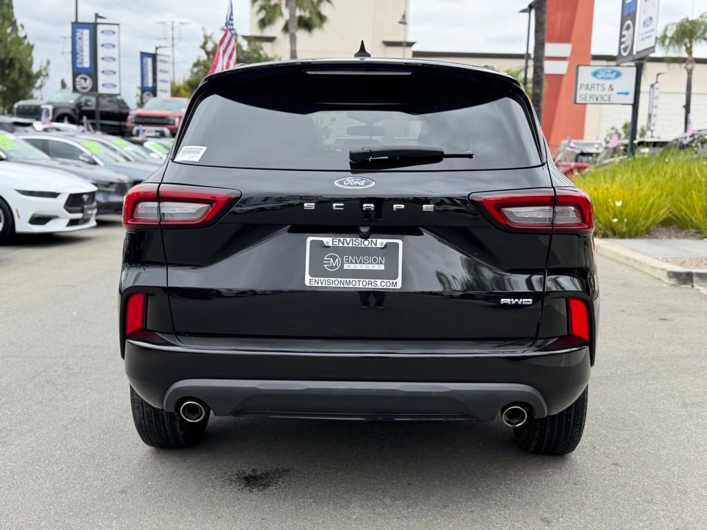 Certified 2023 Ford Escape ST-Line AWD/4WD image 10
