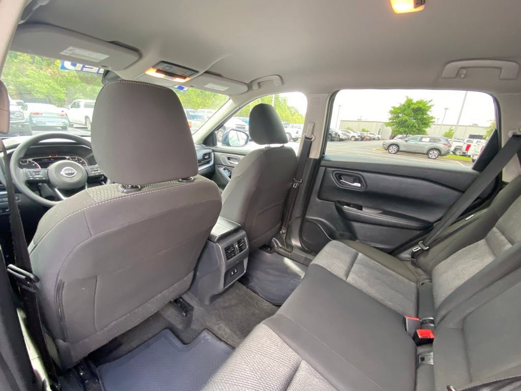 Used 2024 Nissan Rogue SV AWD/4WD image 22
