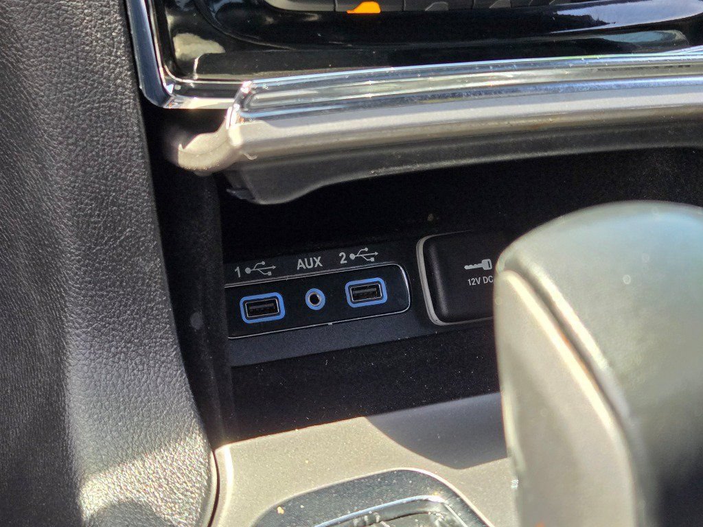 Used 2019 Jeep Grand Cherokee Altitude AWD/4WD image 34