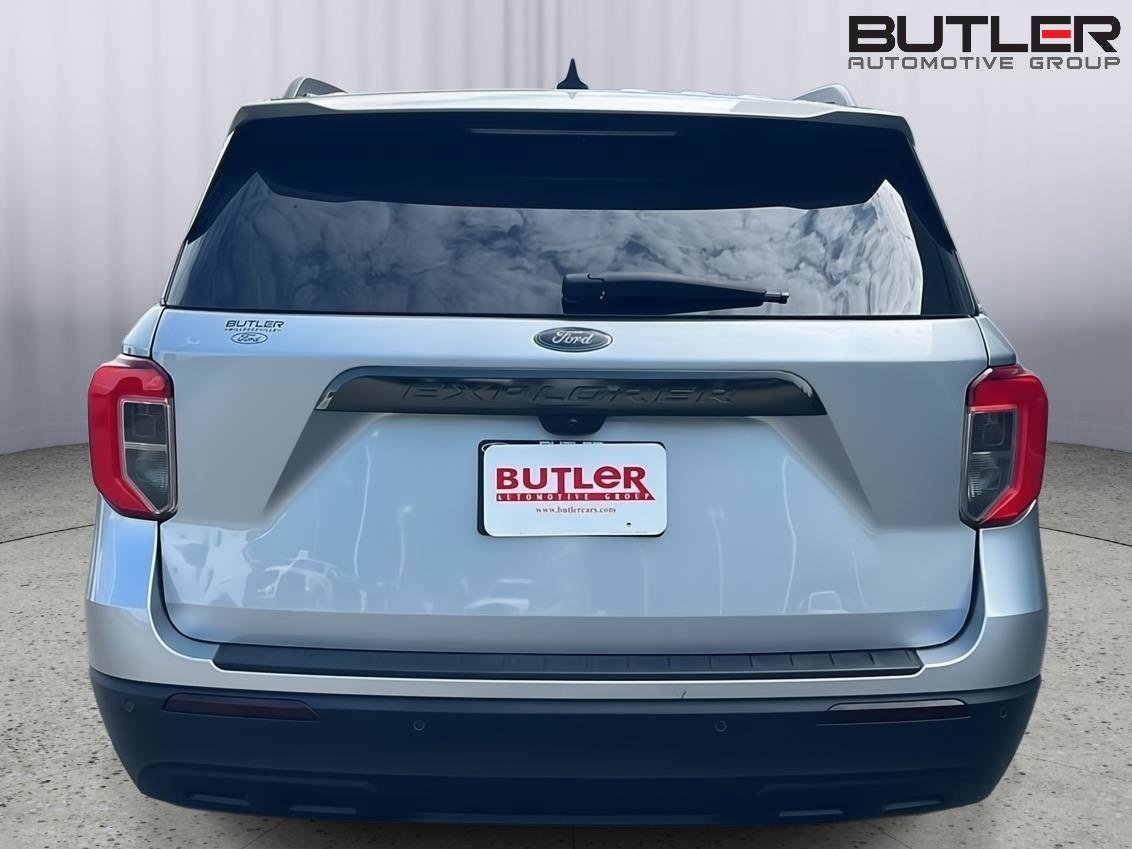 Certified 2024 Ford Explorer XLT image 5