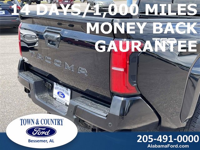 Used 2024 Toyota Tacoma TRD Sport image 32