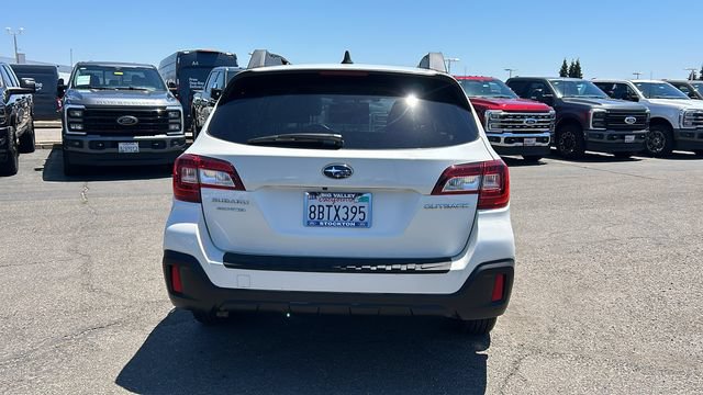Used 2018 Subaru Outback 2.5i Premium AWD/4WD image 4