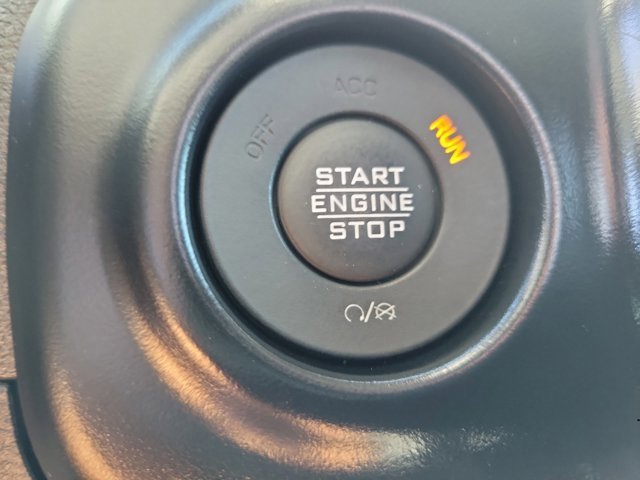 Used 2022 Jeep Gladiator Sport image 30