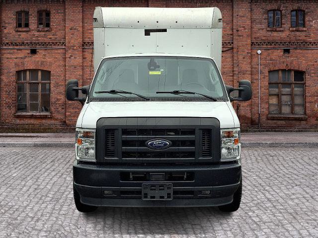 Certified 2023 Ford E-350 and Econoline 350 Super Duty w/ Driver's Safety Package image 8