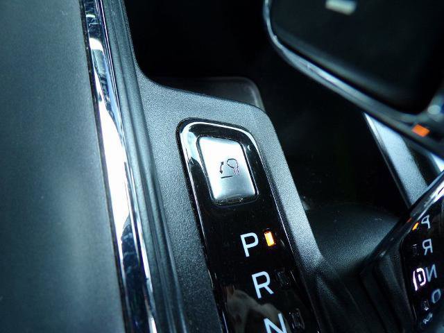 Certified 2022 Ford F150 Lariat w/ Equipment Group 502A High image 20