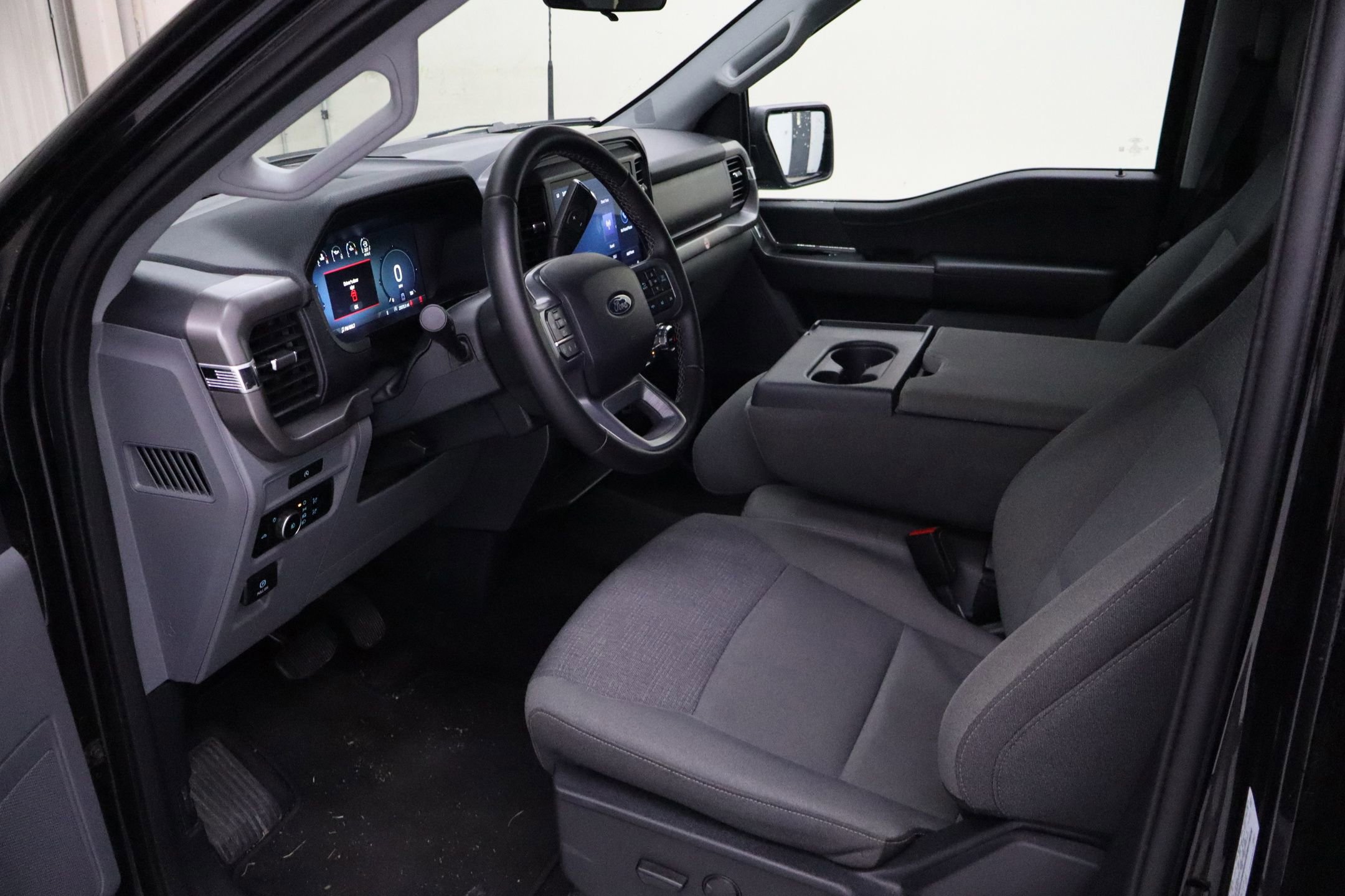 Certified 2025 Ford F150 XLT w/ Equipment Group 301A Standard image 21