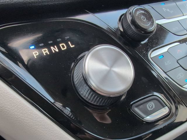 Used 2023 Chrysler Pacifica Touring-L FWD image 29