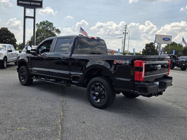 Certified 2025 Ford F250 XL w/ STX Appearance Package AWD/4WD image 9