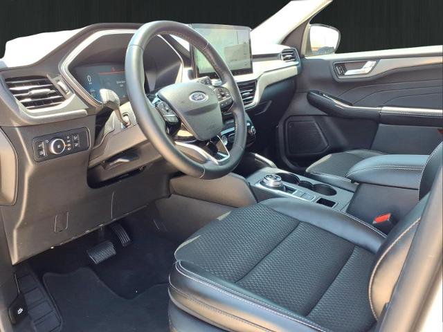 Certified 2024 Ford Escape SE FWD image 23