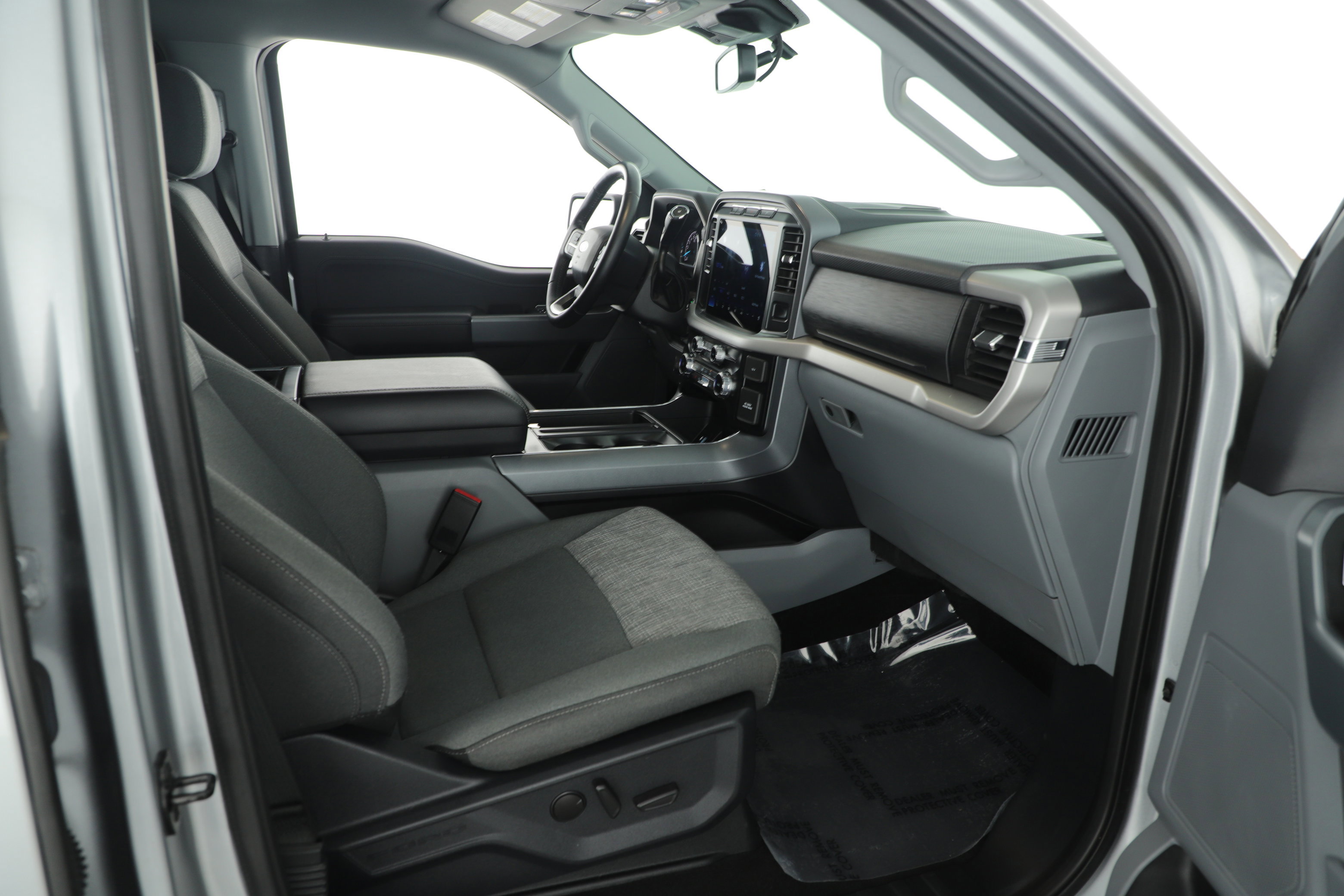 Certified 2022 Ford F150 XLT w/ Equipment Group 302A High image 13