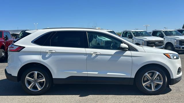 Certified 2020 Ford Edge SEL w/ Convenience Package AWD/4WD image 2