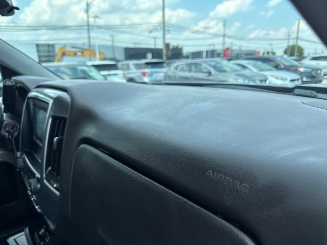 Used 2018 Chevrolet Silverado 1500 LT AWD/4WD image 24