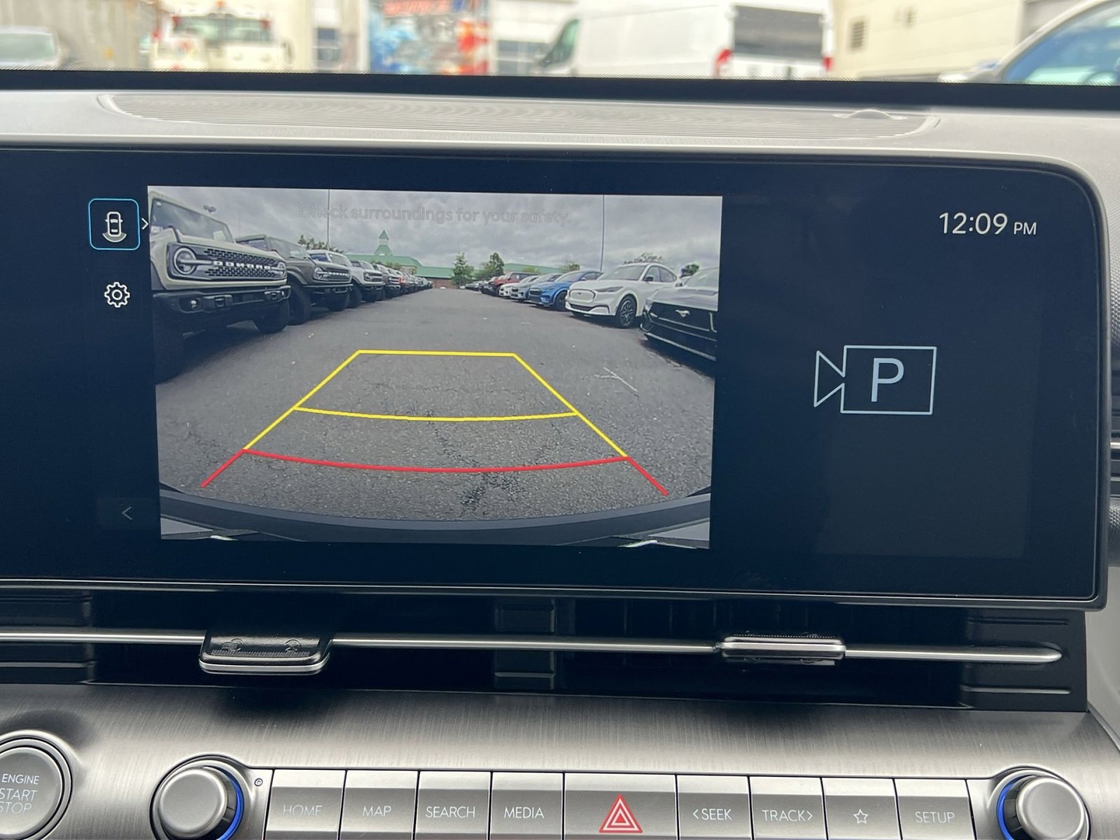 Used 2025 Hyundai Kona SEL FWD image 27