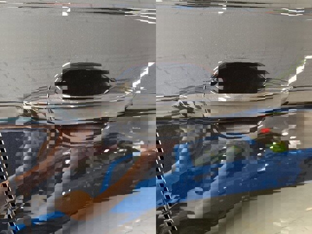 Used 2024 Volkswagen Tiguan SE image 18