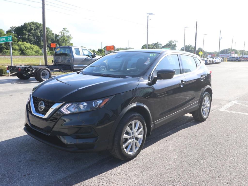 Used 2022 Nissan Rogue Sport S FWD image 3