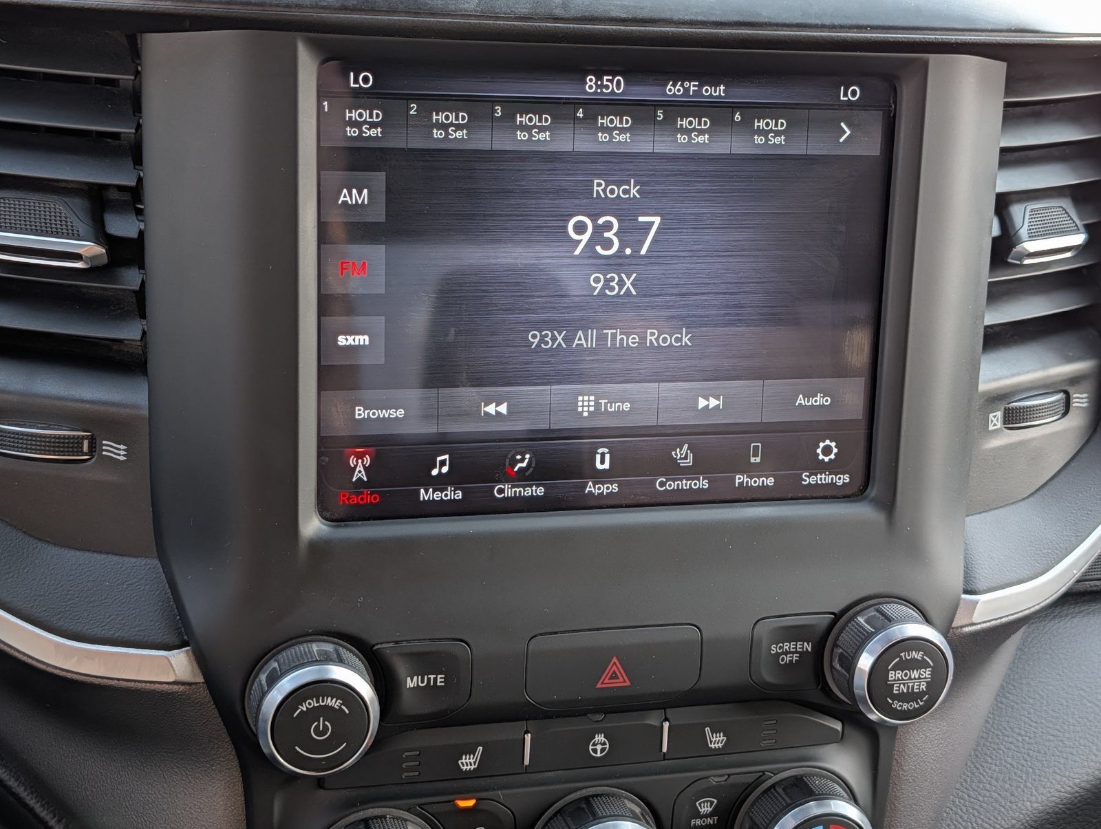 Used 2021 RAM 1500 Big Horn AWD/4WD image 24
