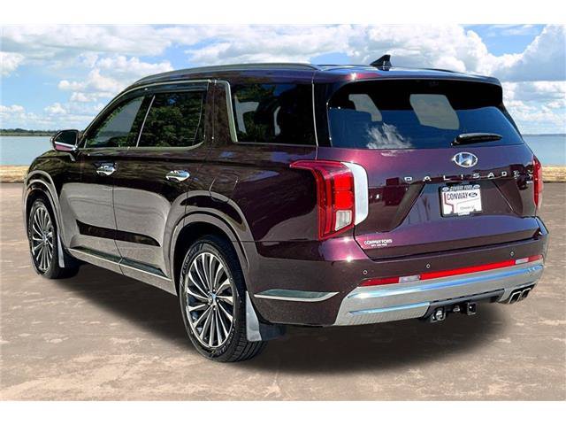 Used 2024 Hyundai Palisade Calligraphy AWD/4WD image 5