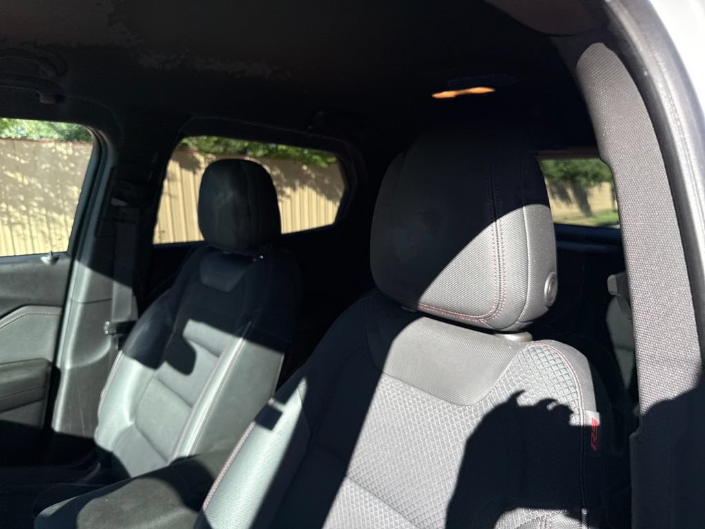 Used 2021 Chevrolet TrailBlazer RS w/ Technology Package AWD/4WD image 14