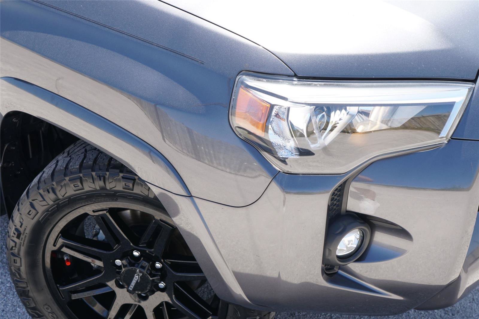 Used 2022 Toyota 4Runner SR5 Premium w/ Moonroof Package RWD image 3